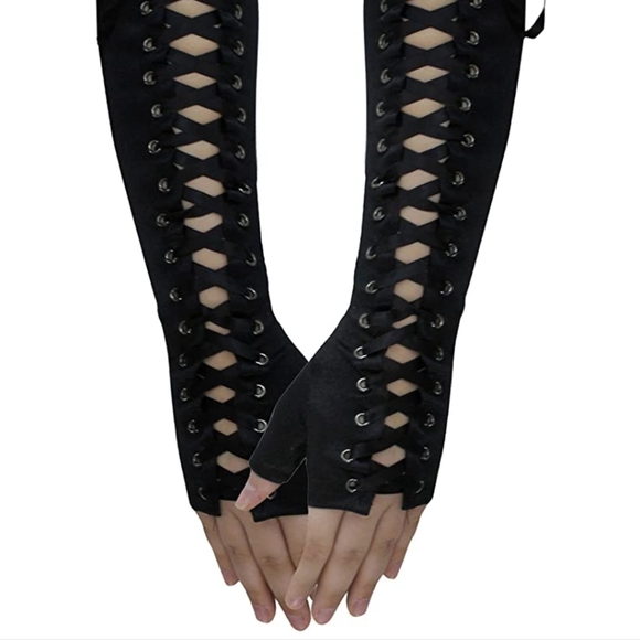 Accessories - Long lace up gloves🖤